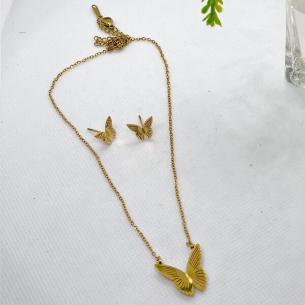 COSBP-Butterfly Pendant