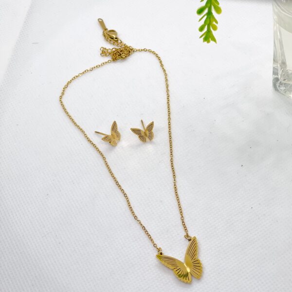 COSBP-Butterfly Pendant