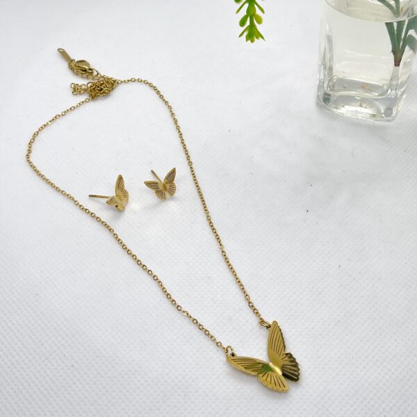 COSBP-Butterfly Pendant