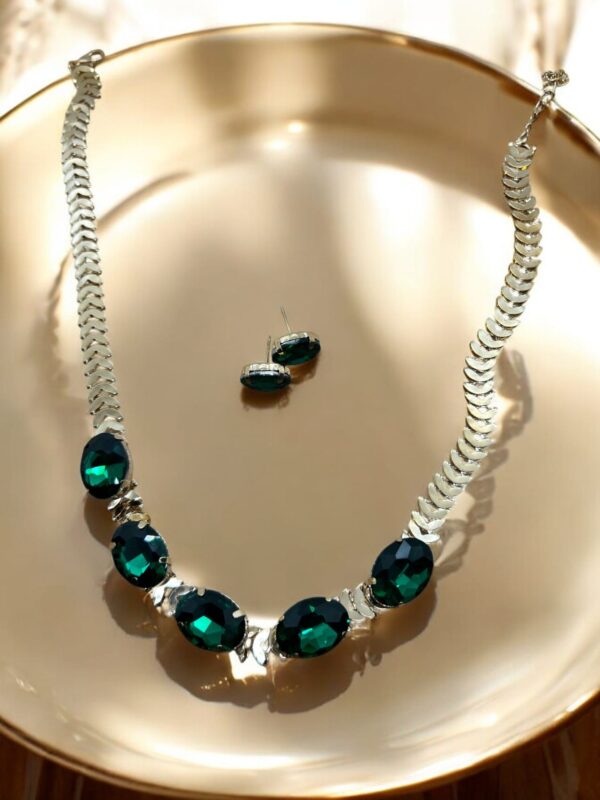 SMDLS Green Necklace