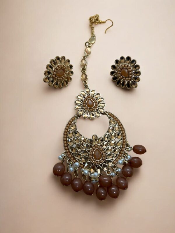 SMBKS-Kundan Earring & Maang Tekaah Set