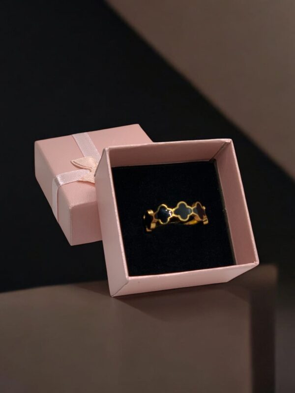 SMD Clover Ring