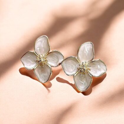 SMD- White Flower Earring