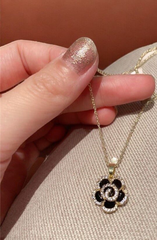 SMD-Black & Gold Locket