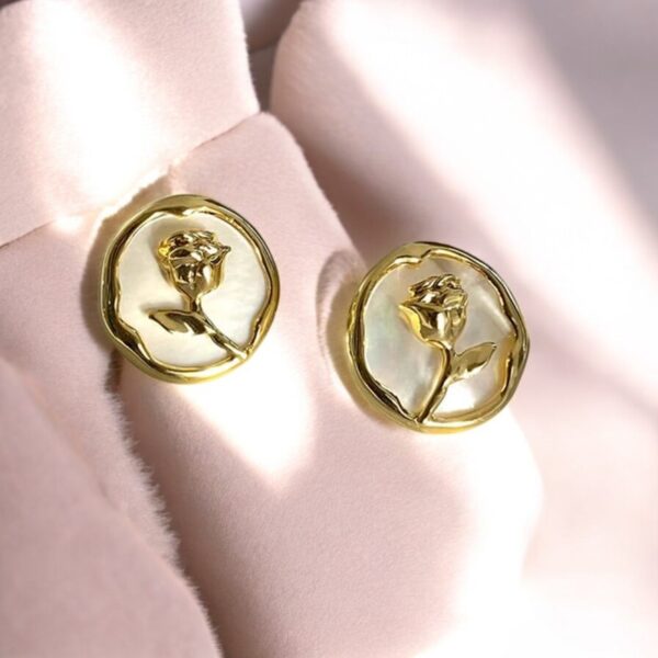 Rose White Tops-CORT