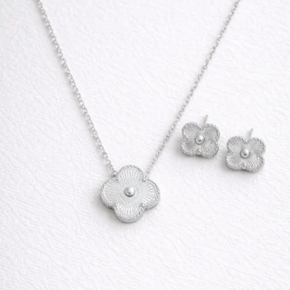111 Silver clover pendant Set