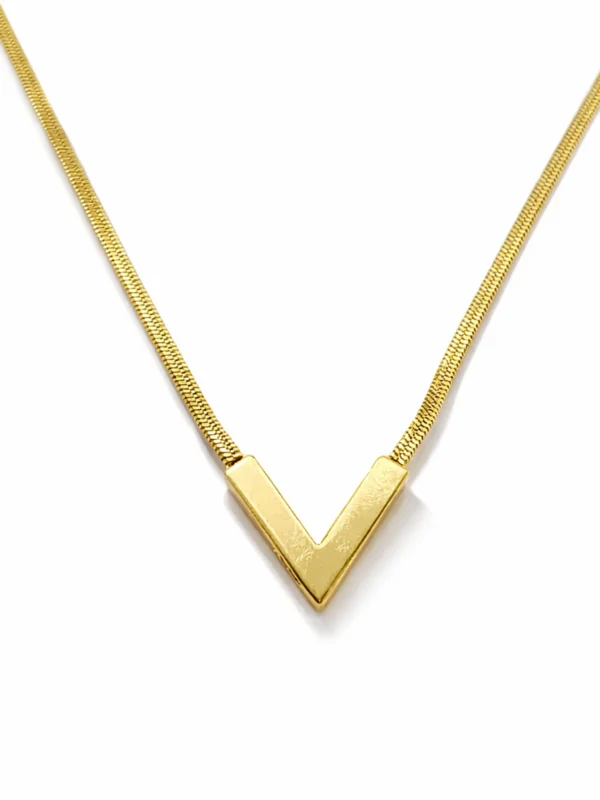 141 V-Shaped Pendant